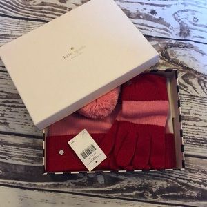 Kate space Beanie and Gloves with Colorblock Box